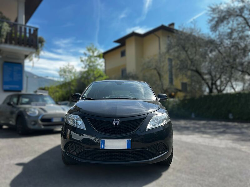 LANCIA YPSILON  1.2  GOLD 5 PORTE 