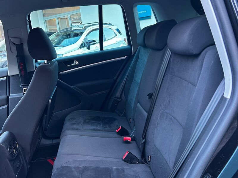VOLKSWAGEN TIGUAN  2.0 TDI 4MOTION  DSG SPORT & STYLE BMT