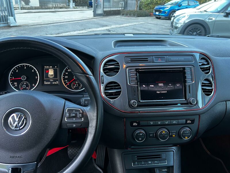 VOLKSWAGEN TIGUAN  2.0 TDI 4MOTION  DSG SPORT & STYLE BMT