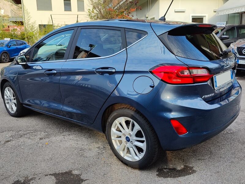 FORD FIESTA  1.1 TITANIUM