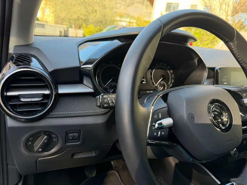 ŠKODA FABIA  1.0 MPI STYLE