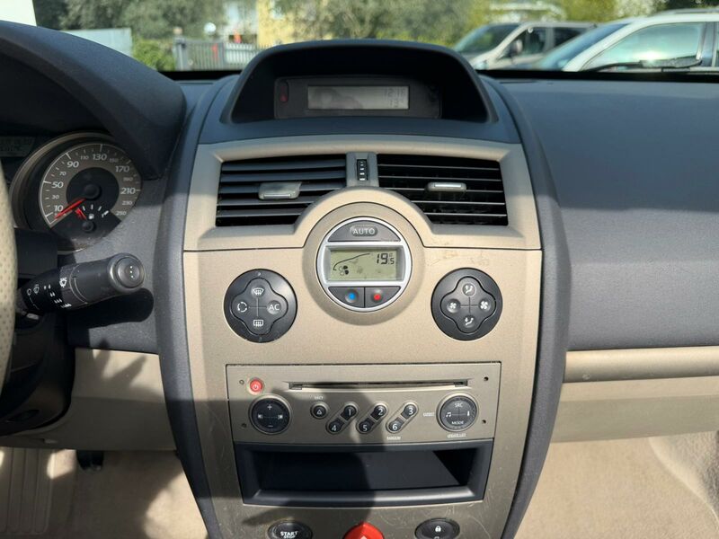 RENAULT MÉGANE  C-C 1.6 16V EXCEPTION