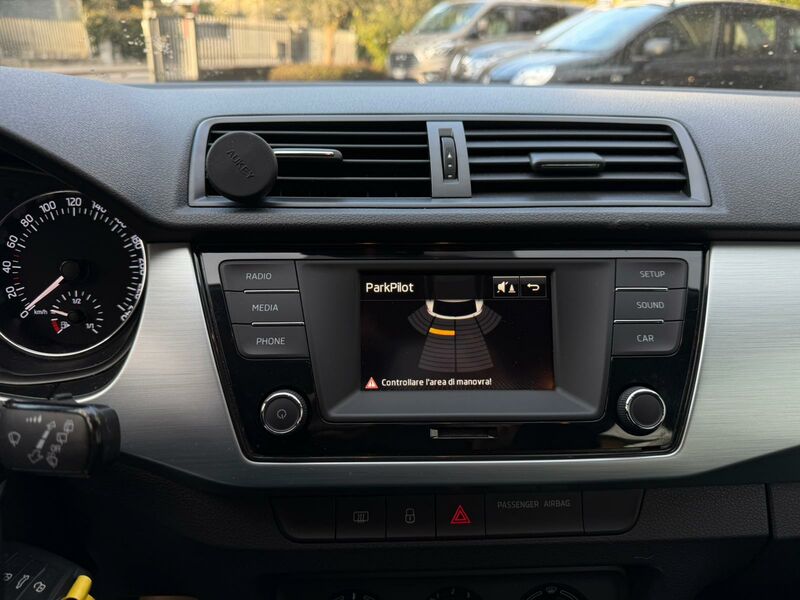 VOLKSWAGEN FABIA  1.2 TSI WAGON AMBITION